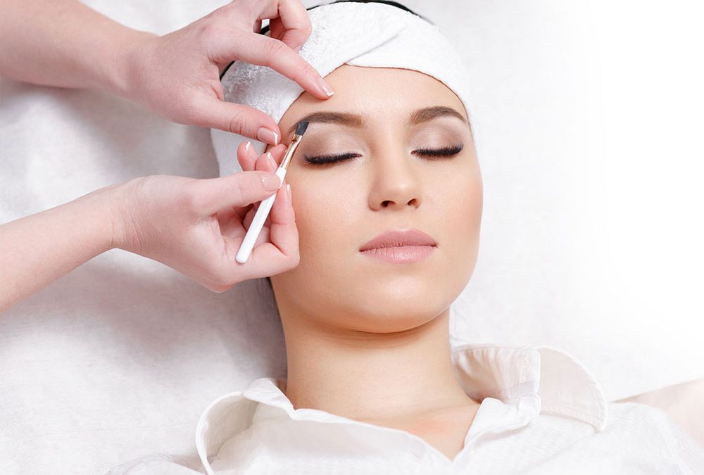 Eyebrow Tattoos: The Development of Semi-Permanent Beauty